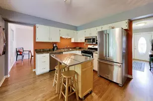 24143 W 103rd St, Naperville, IL 60564 - Photo 6