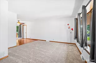 176 Boulder Hill Pass, Montgomery, IL 60538 - Photo 2