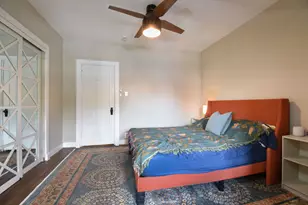 1730 W Foster Ave, Chicago, IL 60640 - Photo 16