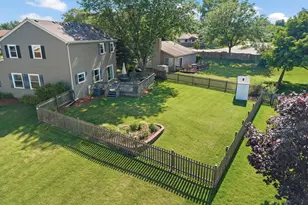 855 Peoria Ct, Carol Stream, IL 60188 - Photo 28