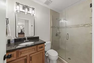 855 Peoria Ct, Carol Stream, IL 60188 - Photo 16