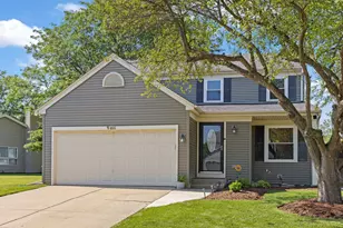 855 Peoria Ct, Carol Stream, IL 60188 - Photo 2
