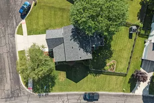 855 Peoria Ct, Carol Stream, IL 60188 - Photo 30