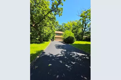 7618 Catalpa Drive, Wonder Lake, IL 60097 - Photo 2