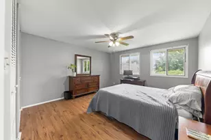 1613 Groton Ct, Wheaton, IL 60189 - Photo 12