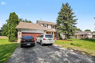 261 Vista Dr, Bolingbrook, IL 60490 - Photo 1