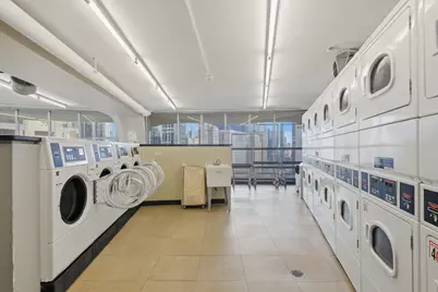 300 N State Street #3405, Chicago, IL 60654 - Photo 22