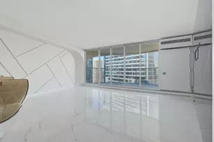 300 N State St, Chicago, IL 60654 - Photo 16