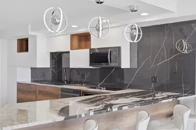 300 N State Street #3405, Chicago, IL 60654 - Photo 12