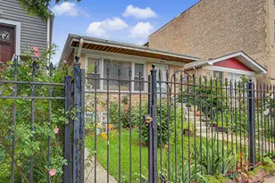 4332 N Kimball Ave, Chicago, IL 60618 - Photo 2