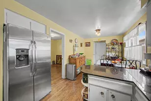 4332 N Kimball Ave, Chicago, IL 60618 - Photo 14