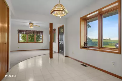 2676 Fairview Drive, Malta, IL 60150 - Photo 6
