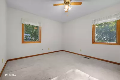 2676 Fairview Drive, Malta, IL 60150 - Photo 10