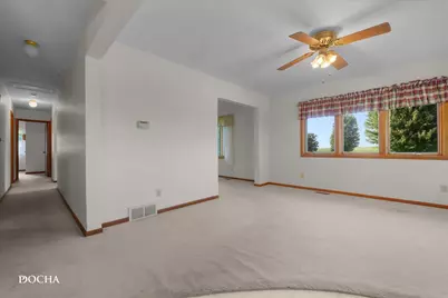 2676 Fairview Drive, Malta, IL 60150 - Photo 8
