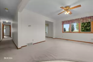 2676 Fairview Dr, Malta, IL 60150 - Photo 8