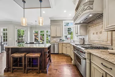 28 S Adams Street, Hinsdale, IL 60521 - Photo 6