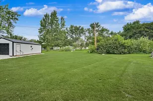 311 E Meuser Dr, Paxton, IL 60957 - Photo 26