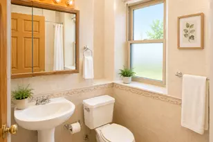 2375 W Montana St, Chicago, IL 60647 - Photo 6
