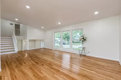 7745 Beckwith Road, Morton Grove, IL 60053 - Photo 16