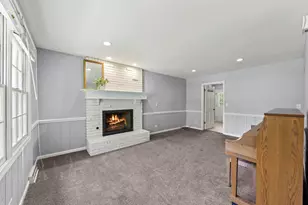223 Winslow Ct, Naperville, IL 60565 - Photo 12