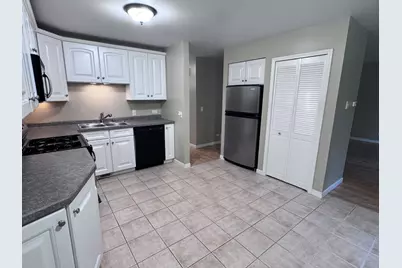 408 Heine Avenue #408, Elgin, IL 60123 - Photo 4