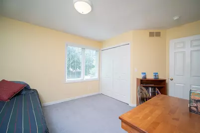 5421 Regents Park Road, Rockford, IL 61107 - Photo 18