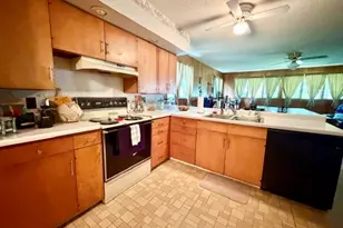 1100 Meadowview Dr, Mendota, IL 61342 - Photo 8