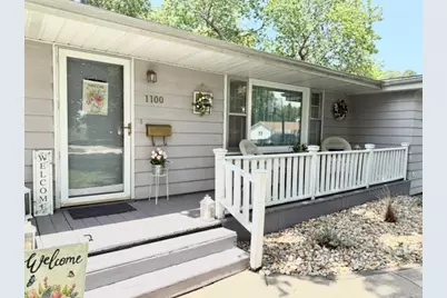 1100 Meadowview Drive, Mendota, IL 61342 - Photo 2