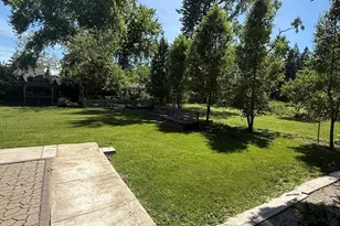 47 W Algonquin Rd, Des Plaines, IL 60016 - Photo 26