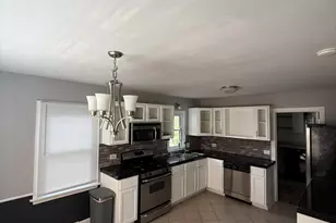 47 W Algonquin Rd, Des Plaines, IL 60016 - Photo 6