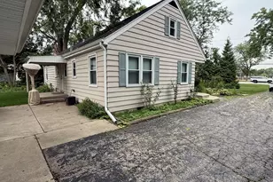 47 W Algonquin Rd, Des Plaines, IL 60016 - Photo 56