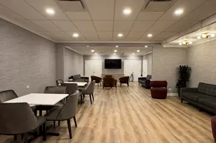 5100 N Marine Dr, Chicago, IL 60640 - Photo 22