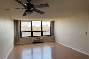 5100 N Marine Dr, Chicago, IL 60640 - Photo 8