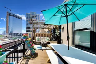 520 W Huron St, Chicago, IL 60654 - Photo 4