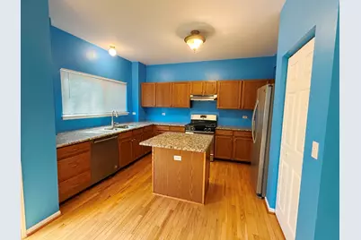 611 Charolotte Lane, Oswego, IL 60543 - Photo 2