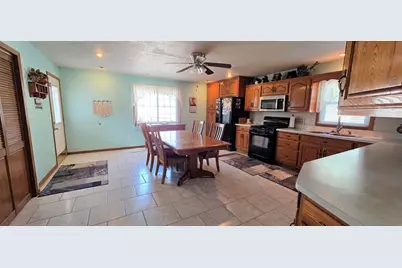 347 S Douglas Drive, Bradley, IL 60915 - Photo 4
