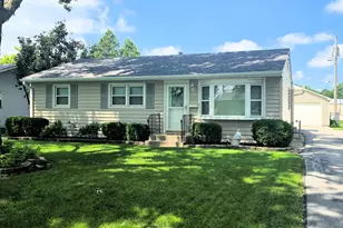 347 S Douglas Dr, Bradley, IL 60915 - Photo 1