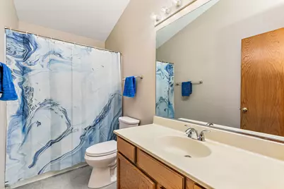 3880 Peartree Drive, Lake in the Hills, IL 60156 - Photo 16
