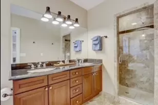 653 W Belmont Ave, Chicago, IL 60657 - Photo 10