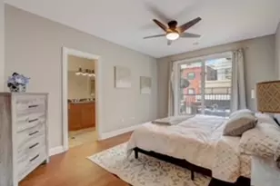 653 W Belmont Ave, Chicago, IL 60657 - Photo 8