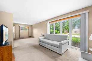 15247 Ridgeway Ave, Midlothian, IL 60445 - Photo 8