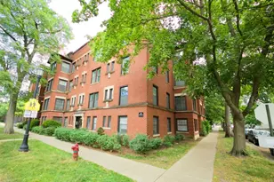 945 Judson Ave, Evanston, IL 60202 - Photo 1