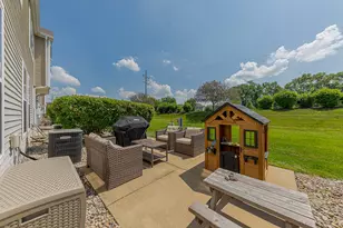15263 Kenmare Cir, Manhattan, IL 60442 - Photo 14