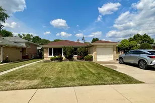 7150 N Crawford Ave, Lincolnwood, IL 60712 - Photo 2