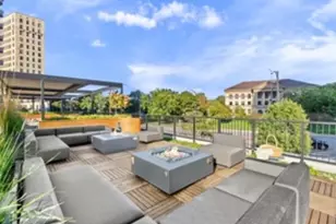 2020 N Lincoln Park West Ave, Chicago, IL 60614 - Photo 8