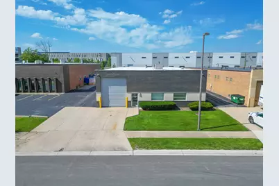 450 Bennett Road, Elk Grove Village, IL 60007 - Photo 1