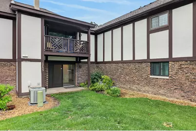 1753 Plymouth Court #D, Wheaton, IL 60187 - Photo 12