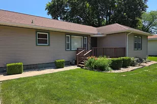 309 Maple St, Prophetstown, IL 61277 - Photo 2