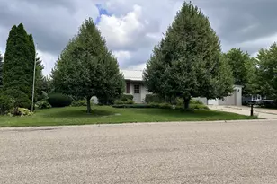 21 Cleveland Cir, Granville, IL 61326 - Photo 18