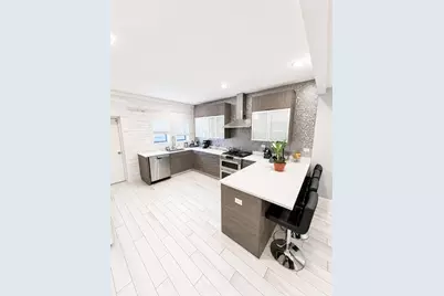 1506 E Marquette Road, Chicago, IL 60637 - Photo 6